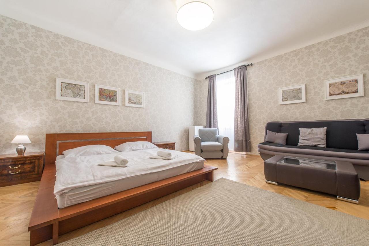 Prague Locals Monastery Apartments Exterior photo